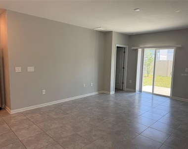 2331 Burney Falls Lane - Photo Thumbnail 9