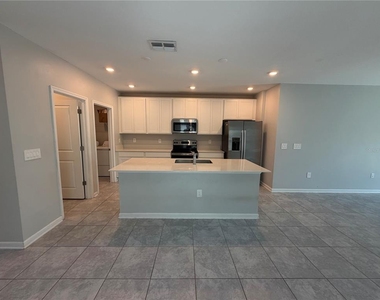 2331 Burney Falls Lane - Photo Thumbnail 6