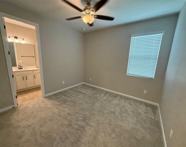 10073 Spring Lake Drive - Photo Thumbnail 20