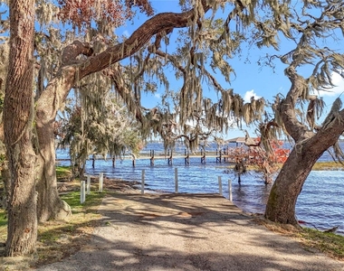 10073 Spring Lake Drive - Photo Thumbnail 30