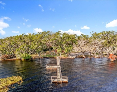 10073 Spring Lake Drive - Photo Thumbnail 33