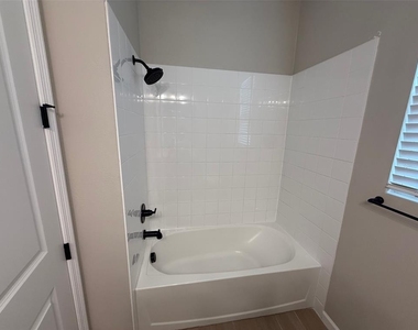 10073 Spring Lake Drive - Photo Thumbnail 17