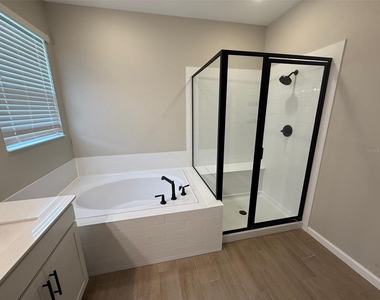 10073 Spring Lake Drive - Photo Thumbnail 12