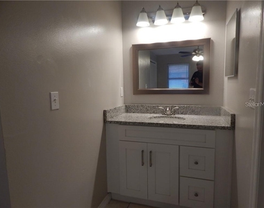 307 Sherborne Lane - Photo Thumbnail 11