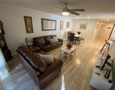 7603 Sugar Bend Drive - Photo Thumbnail 10