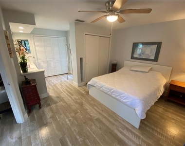 7603 Sugar Bend Drive - Photo Thumbnail 12
