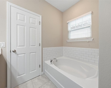 9355 Tyrella Pine Trail - Photo Thumbnail 17