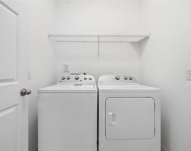 9355 Tyrella Pine Trail - Photo Thumbnail 27