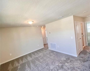 1297 Regal King Drive - Photo Thumbnail 28