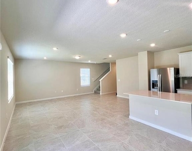1297 Regal King Drive - Photo Thumbnail 7
