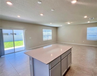 1297 Regal King Drive - Photo Thumbnail 6