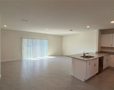 2114 Gentle Rain Drive - Photo Thumbnail 9