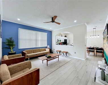 15728 Green Cove Boulevard - Photo Thumbnail 3