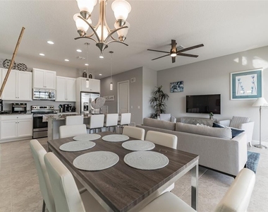490 Captiva Drive - Photo Thumbnail 4