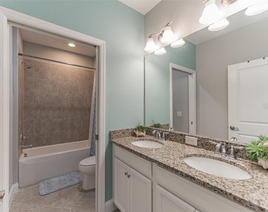 490 Captiva Drive - Photo Thumbnail 15