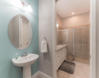 490 Captiva Drive - Photo Thumbnail 17