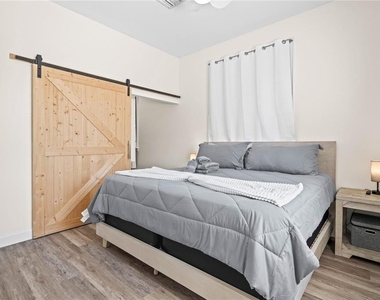 5671 Old Berkley Road - Photo Thumbnail 79