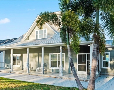 5671 Old Berkley Road - Photo Thumbnail 5