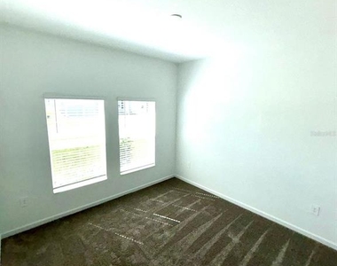 541 Hatteras Road - Photo Thumbnail 9