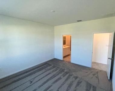 541 Hatteras Road - Photo Thumbnail 17