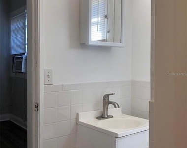 910 S Park Avenue - Photo Thumbnail 7