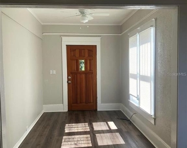 910 S Park Avenue - Photo Thumbnail 1