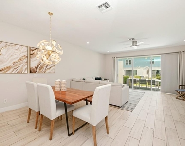 7857 Spectrum Drive - Photo Thumbnail 20