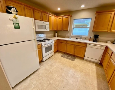 1534 Lime Grove Lane - Photo Thumbnail 7