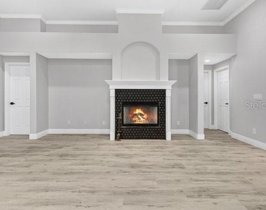 101 Galileo Way - Photo Thumbnail 13