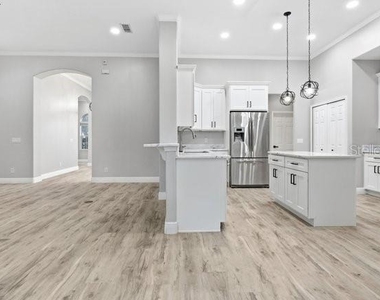 101 Galileo Way - Photo Thumbnail 15