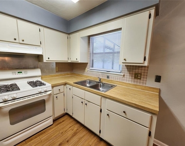 4711 Nw 27 Terrace - Photo Thumbnail 7