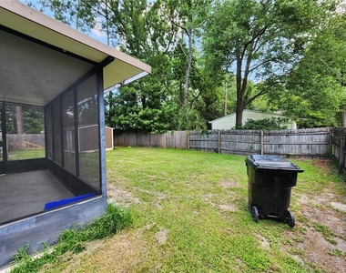 4711 Nw 27 Terrace - Photo Thumbnail 18