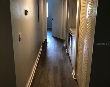 6519 W Newberry Road - Photo Thumbnail 1