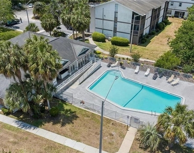 6519 W Newberry Road - Photo Thumbnail 12