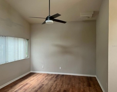 6613 Nw 30th Terrace - Photo Thumbnail 3