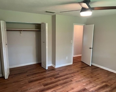 6613 Nw 30th Terrace - Photo Thumbnail 9