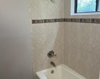 6613 Nw 30th Terrace - Photo Thumbnail 7