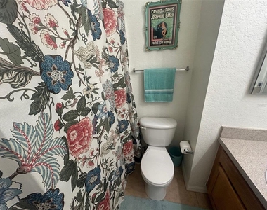 621 Sw 10th Street - Photo Thumbnail 8