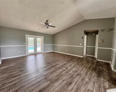4125 E Vista Court - Photo Thumbnail 9