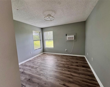 4125 E Vista Court - Photo Thumbnail 19