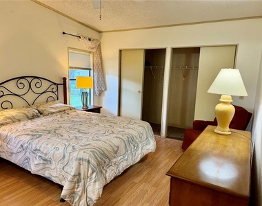 4637 Belle Grove - Photo Thumbnail 11