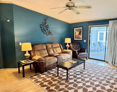 4637 Belle Grove - Photo Thumbnail 30