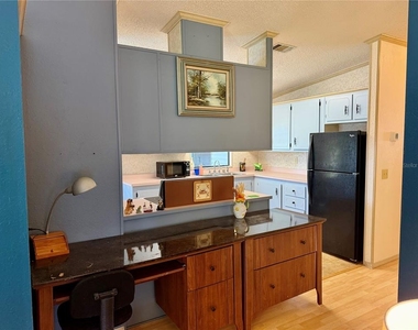 4637 Belle Grove - Photo Thumbnail 38