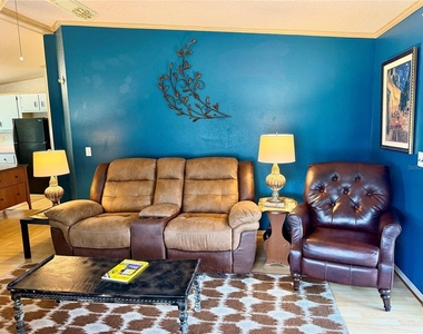 4637 Belle Grove - Photo Thumbnail 34