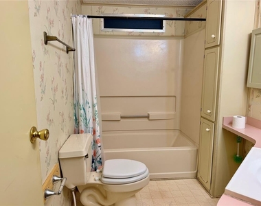 4637 Belle Grove - Photo Thumbnail 27