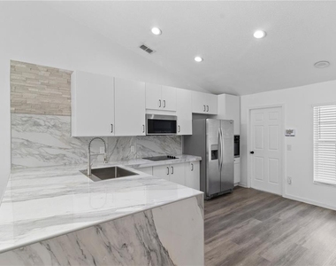 1601 Perdido Court - Photo Thumbnail 8