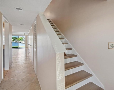 44 Clubhouse Drive - Photo Thumbnail 2