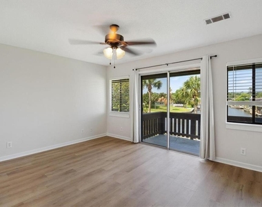 44 Clubhouse Drive - Photo Thumbnail 13