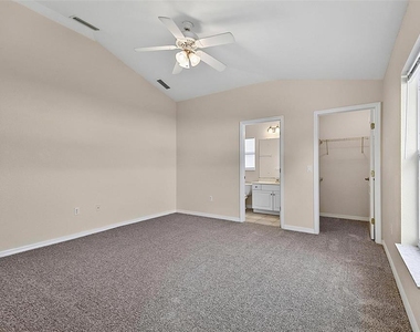 9 Lytton Lane - Photo Thumbnail 18