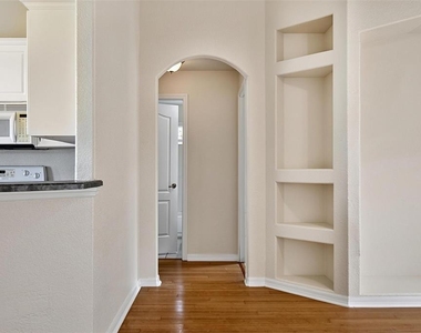 9 Lytton Lane - Photo Thumbnail 25